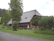 Blick nach Norden zum Henslerhof im August 2004