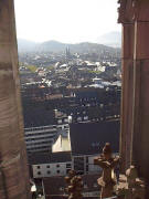 Blick nach S�den zu Martinskirche, Lorettoberg und Sch�nberg (rechts)
