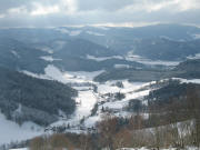 Blick vom Lindenberg nach S�den �bers Unteribental und Himmelreich zum Feldberg am 11.2.2006