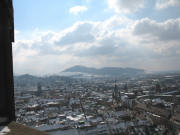 Blick nach S�dwesten zu Martinstor (rechts), Martinskirche und Sch�nberg am 12.3.2006