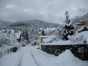 Blick nach S�den hoch zur Sonnenbergstrasse am 5.3.2006