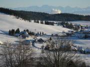 Tele-Blick vom Wachtbhl nach Sden ber Unteribach zu den Alpen am 21.12.2008