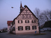 Blick nach Osten zum Rathaus mit dem Storchenpaar am 15.3.2007