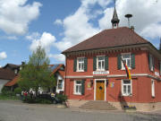 1.Mai-Spielen beim Rathaus in Niederrimsingen 