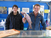Forellen Vater und Sohn B�hler vom Eulersbacher Hof in Schiltach am 5.3.2011