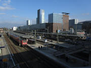 Freiburg-Hauptbahnhof am 28.1.2011: Blick von St�hlinger-Br�cke nach Nordosten