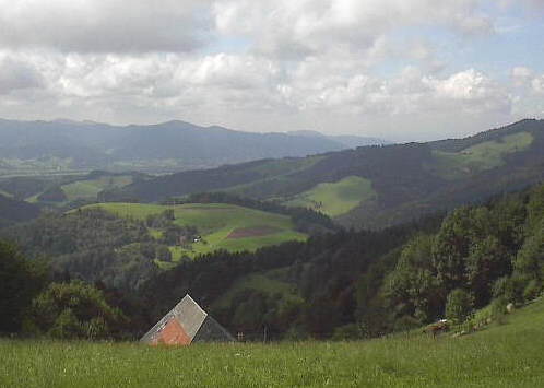 Blick von der Lindleh�h bei St. Peter nach S�dwesten �ber Mondschein und Dreisamtal zum Schauinsland