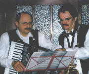 Stefan Pflaum (links) und Raimund Sesterhenn auf der B�hne