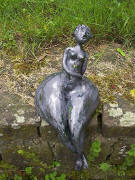 Wassernymphe im Garten 31.5.2005
