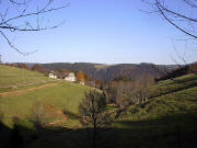 Blick zum Lengecker Hof am 6.11.2003 von Westen - oben Neukirch