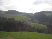 Blick nach S�den zum Ringlihof Mitte April 2004