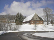 Blick nach Westen zum Neubauernhof am 25.2.2004