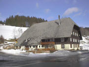 Blick nach Osten zum Rufenhof im Uracher Tal am 2.2.2004