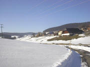 Blick nach Westen zu Melcherhof (vorne rechts) und Kaspilishof (Mitte) am 21.2.2004
