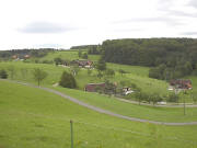 Blick nach Südwesten zu den Dürrhöfen am 17.8.2004: Oberer, Unterer Dürrhof, Haas-Hof und Willaredt-Hof (von links)