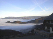 Blick von der H�fener H�tte nach Nordosten zu Kandel, St. Peter (links) und St.M�rgen (rechts) 
