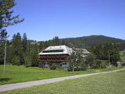 Blick nach Nordosten zum Hotel Tanne in Breitnau am 9.8.2005