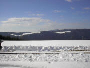 Blick von den Windr�dern nach Westen �ber Wildgutach zum Alth�uslehof (rechts), St.Peter-Platte (links) bis zum Kandel