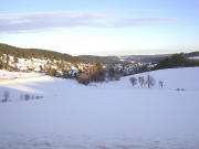 Blick vom Obertal nach S�dosten auf Schonach sp�t abends