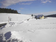 Blick nach Osten zum Oberbregenbachhof im Februar 2005