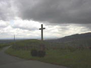 Blick nach Norden am Steinhauer-Kreuz auf dem verregneten Batzenberg