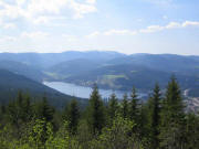 Blick vom Hochfirst �ber den Titisee zum Feldberg. Foto: Myrtek