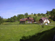 Blick nach Norden zu Gasthaus Pelzm�hle Adler in Frischnau im Mai 2005