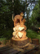 Holzschnitzereien am Sommerhaldenweg im Zastler am 27.5.2005