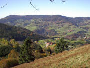 Blick nach Westen �ber W�hre (unten)  und Wiesental zum Ittenschwander Horn am 30.10.2005