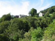 Tele-Blick von Weberberg nach Norden zu Unter-Eckle (links) und Ober-Eckle am 23.8.2006