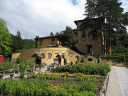 Blick nach S�dosten �ber den Kr�utergarten zum Kloster am 20.8.2006