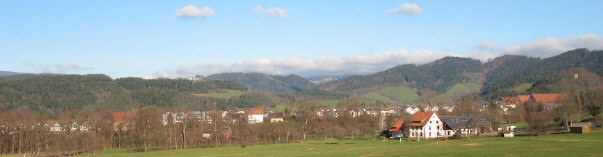 Blick �ber Birkenhof-Siedlung und Thomashof in Burg-H�fen (rechts) nach Norden zum Lindenberg am 21.12.2006