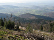 Blick nach S�dwesten vom Blauen �ber die Blauenstrasse auf Obereggenen am 1.12.2006