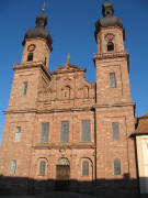 Blick nach Osten zu den Zwillingst�rmen der Klosterkirche am 22.12.2006
