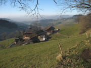 Blick nach Westen �ber den Kapfenhof und Oberibental zu St. Peter am 26.12.2006 - Nebel im Rheintal