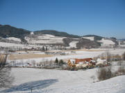 Blick vom Hannisenhof nach Westen �ber Gasthaus Sch�tzen zu Geroldstal und Dietenbach (rechts) am 26.2.2006