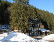 Blick nach Norden zum Gasthaus Löffelschmiede im Seebachtal unterhalb Bärental