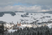 Blick vom Muckenhof nach Norden �ber St.Peter zum Schmittenbach am 11.2.2006