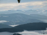 Blick nach S�den �ber die R�merstrasse zum Zwerisberg zum Feldberg am 29.1.2006