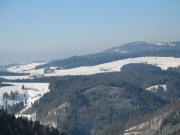 Tele-Blick vom Lachenh�usle nach Nordwesten zu Pauliseppenh�usle (links unten), Schwarzwaldhalle St.M�rgen, Birkwegerlehof, Theehof bis zum Kandel am 23.1.2006