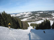 Blick von der Bergstation des Windeckkopflifts nach Norden �ber die Piste auf Hinterzarten am 31.1.2006 bis Wei�tannenh�fe und Heiligenbrunnen