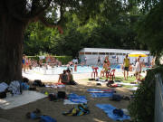 Blick nach Westen ins Lorettobad am 20.7.2006 - Kinderschwimmbecken