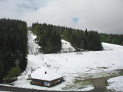 Blick nach S�dwesten vom Hotel Notschrei zum Skihang am 2.6.2006