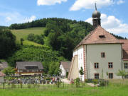 Blick nach Westen zum Friedhof Oberried am 7.6.2006