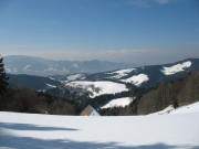 Blick �ber den Langeckhof nach S�den zum Feldberg am 15.3.2006 um 14 Uhr