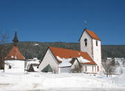 Blick nach Norden über die alte Saiger Dorfkirche hoch zum Hochfirst am 14.3.2006