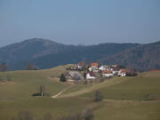 Tele-Blick nach Osten vom Hanspeterhof zum Schluckenhof in Horben-Althaus am 20.3.2006
