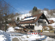 Blick nach Westen zum Caf� und Restaurant Schuler im S�gendobel am 15.3.2006