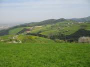 Blick vom Jockelehof nach Norden auf Langackern am 3.5.2006