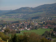 Tele-Blick vom Ehrenstetter Ölberg nach Nordosten ins Hexental über Bollschweil nach Sölden am 10.11.2006